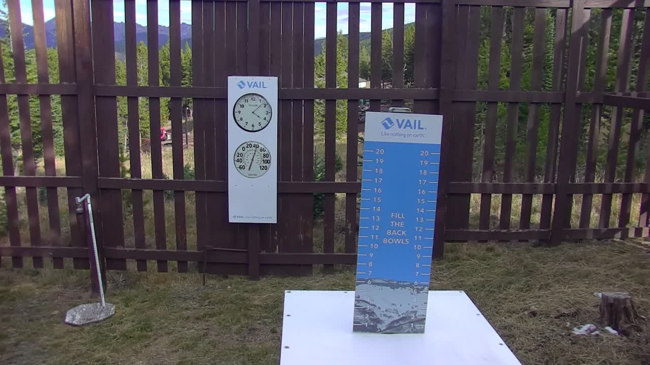 Vail snow stake